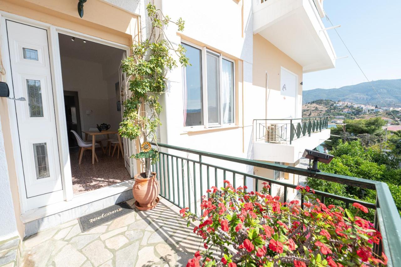 Villa Sofia Sea View Poros Town Buitenkant foto